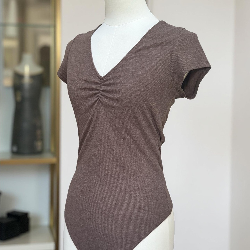 NWT Women’s American Eagle AE Fitted Brown Bodysuit! Medium! NEW! - Picture 2 of 7
